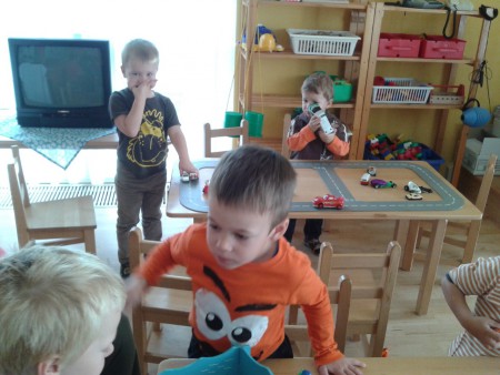 Nézzem meg, mit csinálnak?